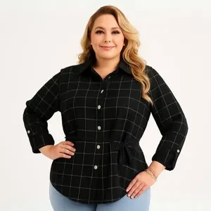 Blusa de cuadros negra