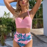 Bañador bikini de cintura alta fruncido tropical