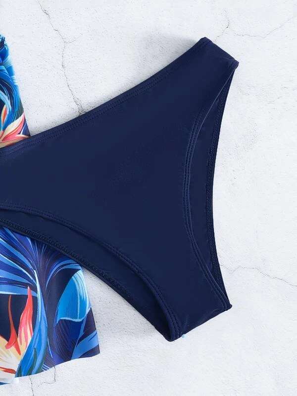 Conjunto tankini estampado tropical