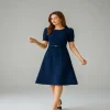 vestido con cinturon azul