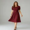 vestido con cinturon rojo